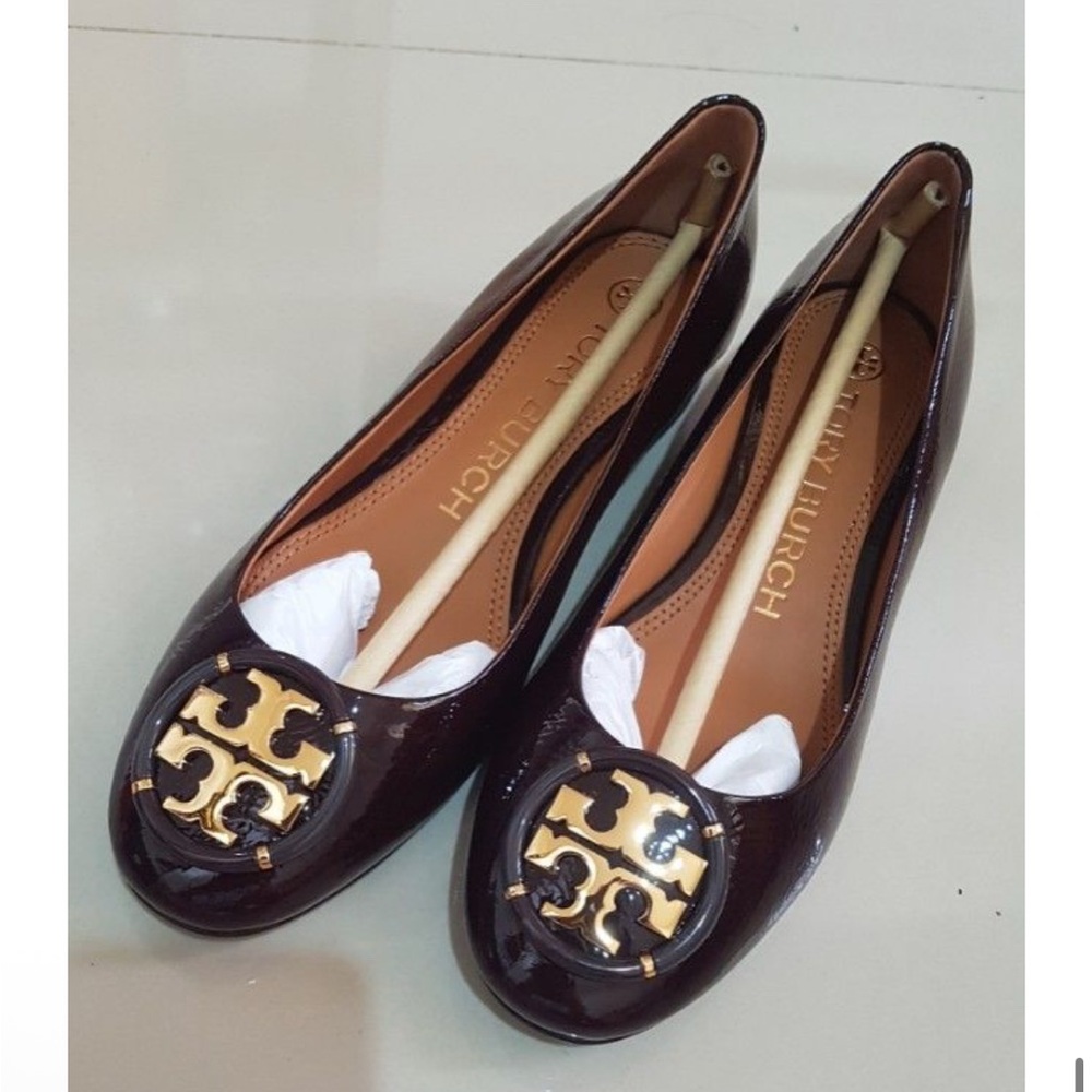TORY BURCH Women Multi Logo Leather Block Heel Pump Shoes